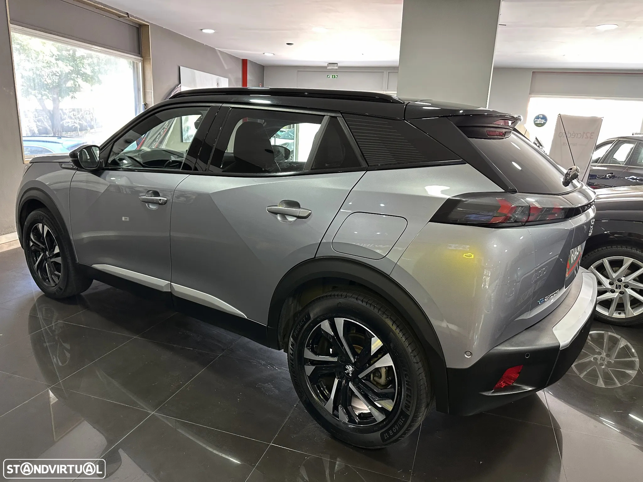 Peugeot e-2008 50 kWh GT Pack - 9