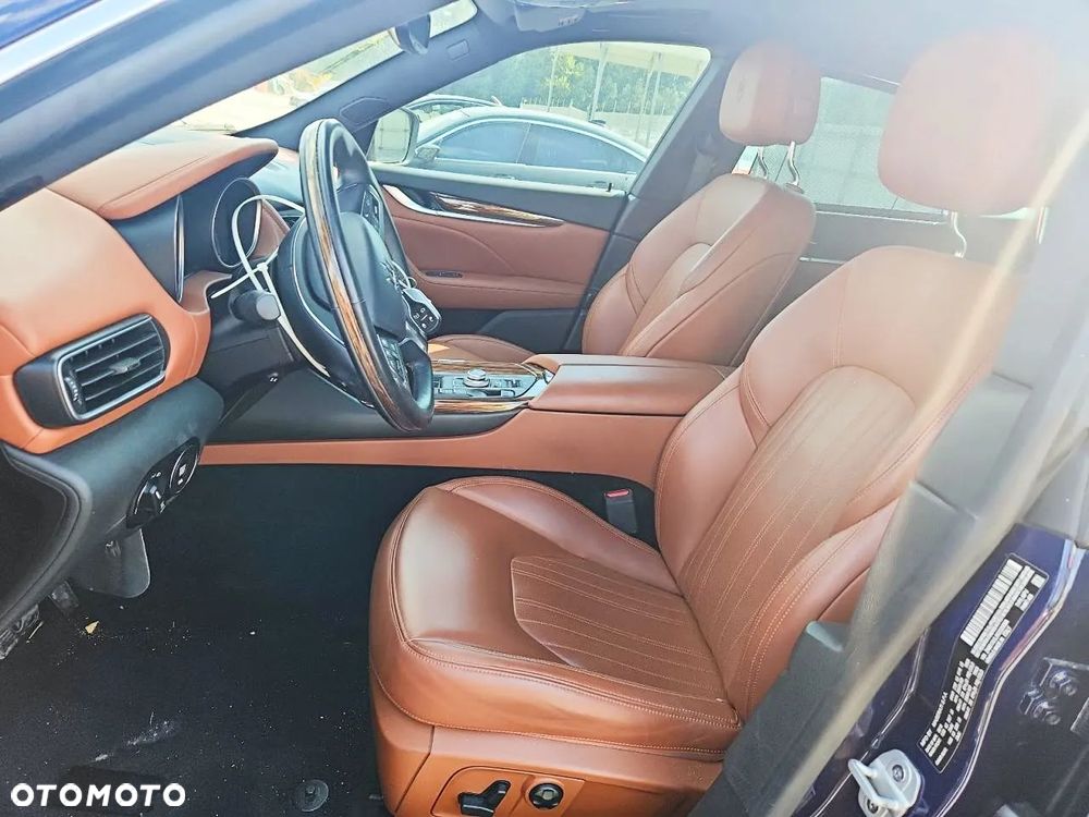 Maserati Levante - 7