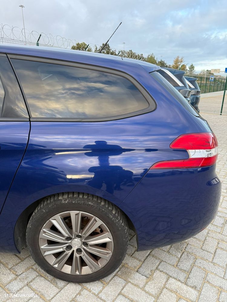 Peugeot 308 1.2 PureTech Allure Pack - 10