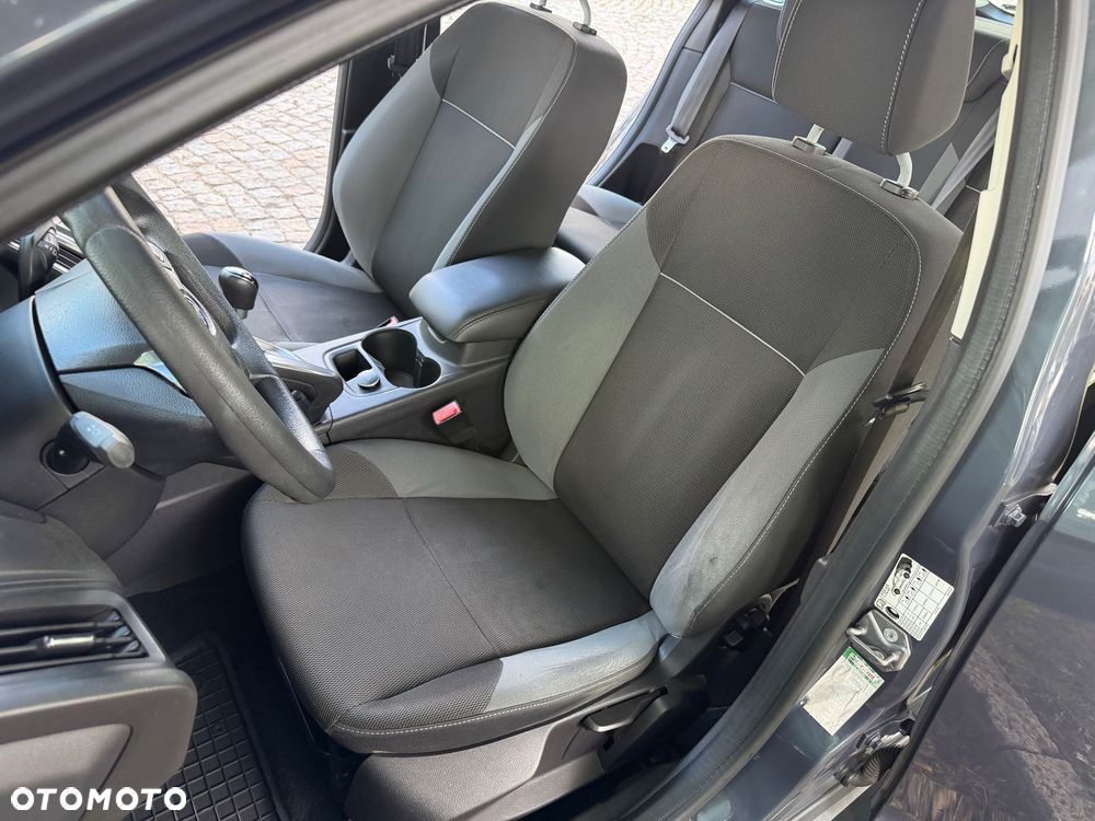 Ford Focus 1.6 TDCi DPF Champions Edition - 21