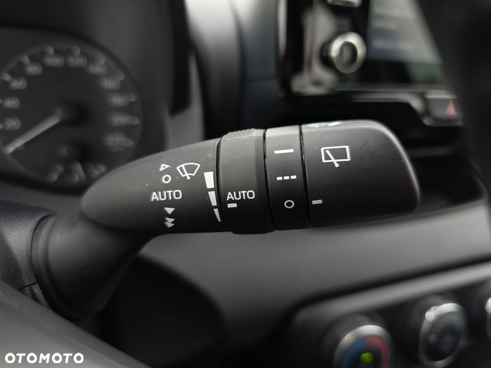 Toyota Yaris 1.0 Comfort - 25