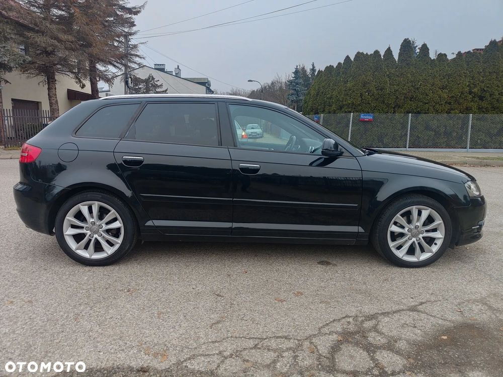 Audi A3 Sportback 1.4 TFSI S tronic S line Sportpaket - 9