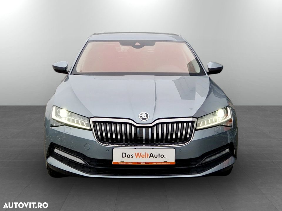 Skoda Superb 2.0 TDI DSG Ambition - 4