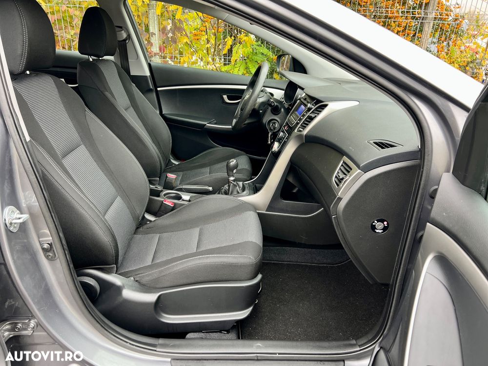 Hyundai i30 1.6 CRDI Comfort - 10