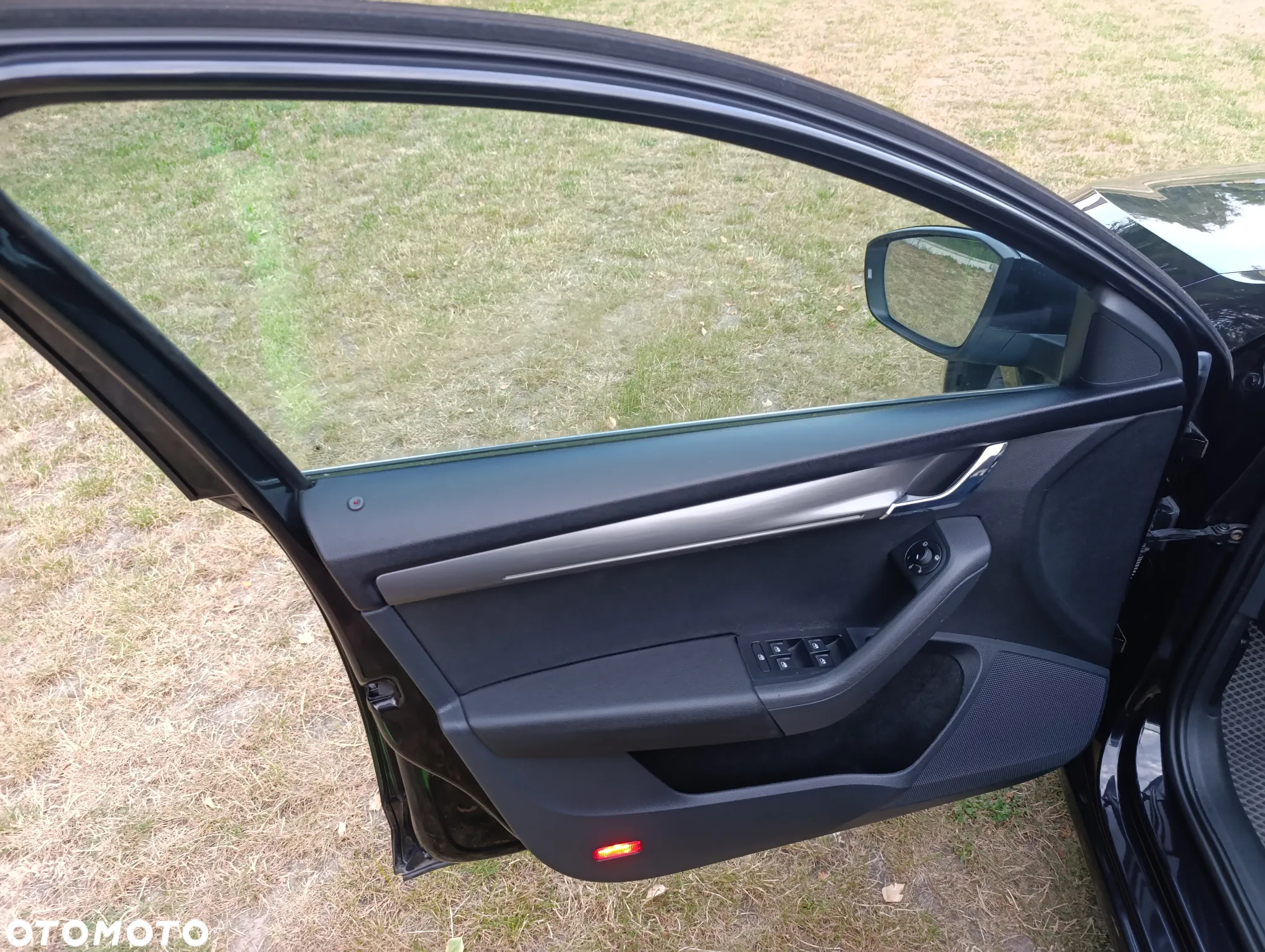 Skoda Octavia Combi 2.0 TDI DSG Style - 23