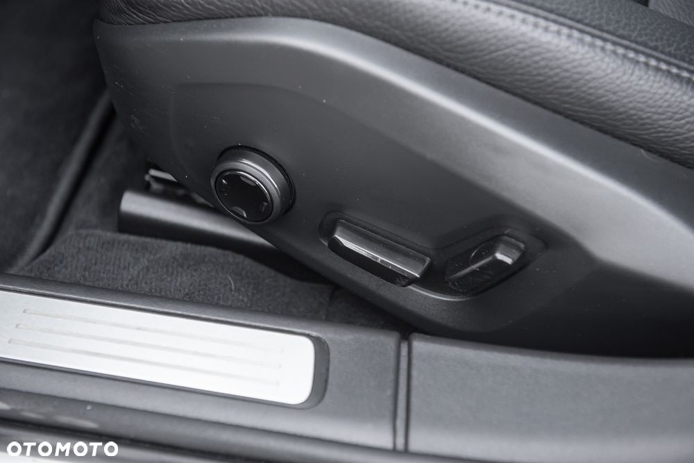 Volvo V90 D3 AWD Geartronic Inscription - 18