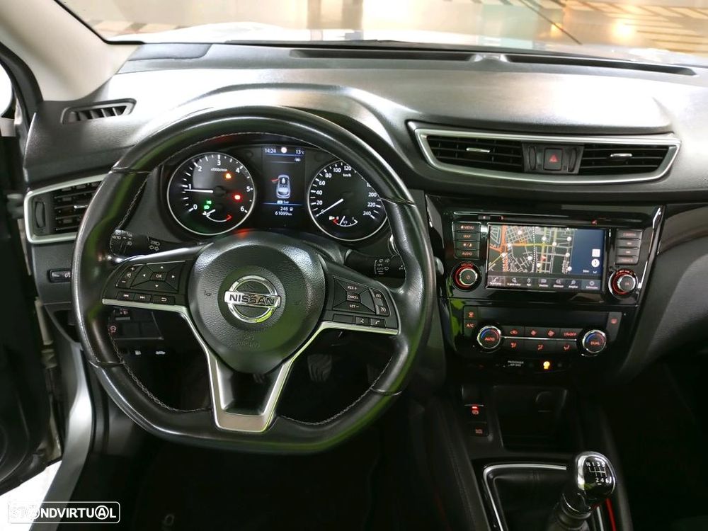 Nissan Qashqai 1.5 dCi N-Connecta J18 - 7