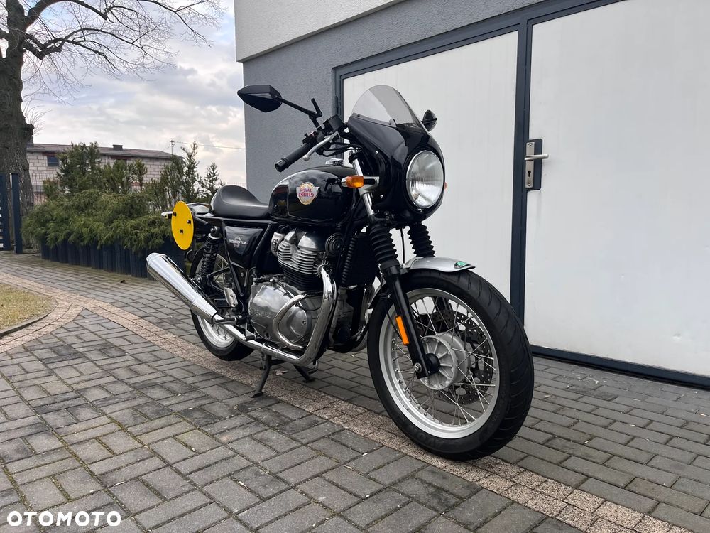 Royal Enfield Interceptor - 2