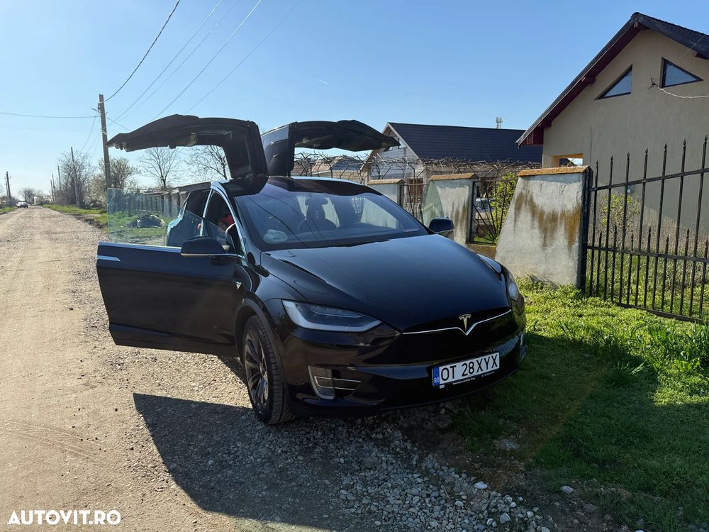 Tesla Model X Long Range - 11