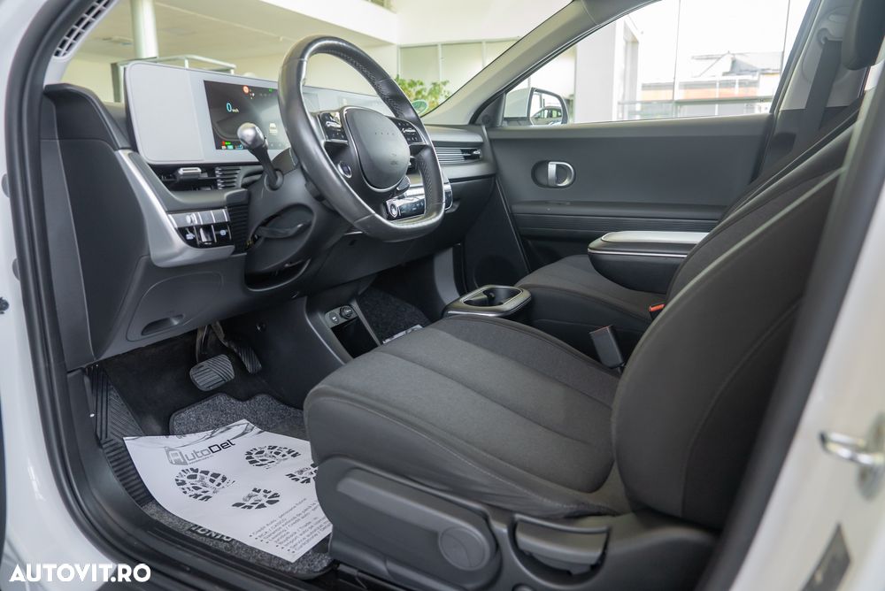 Hyundai IONIQ Standard Range 58 kWh - 16