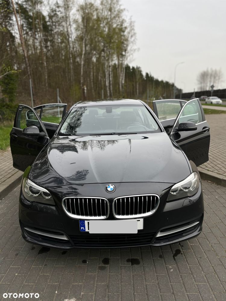BMW Seria 5 525d - 25