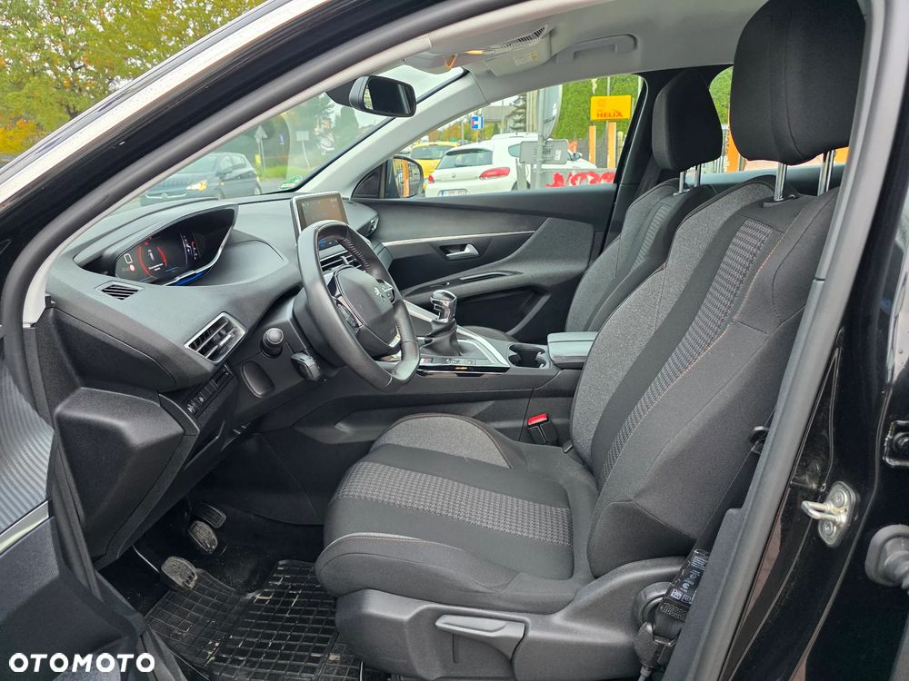 Peugeot 3008 PureTech 130 Stop & Start GPF Allure - 12