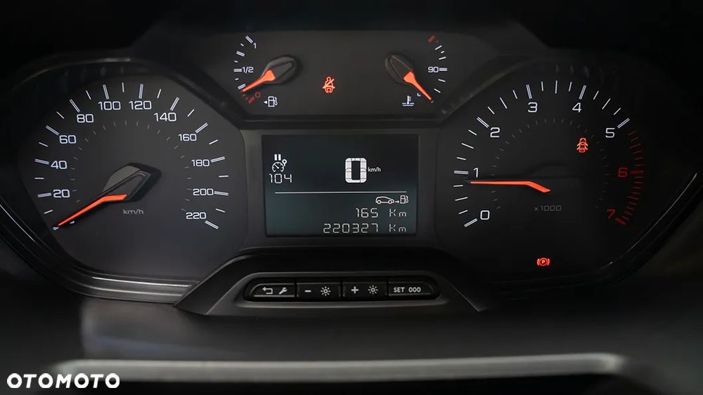 Peugeot PARTNER - 26