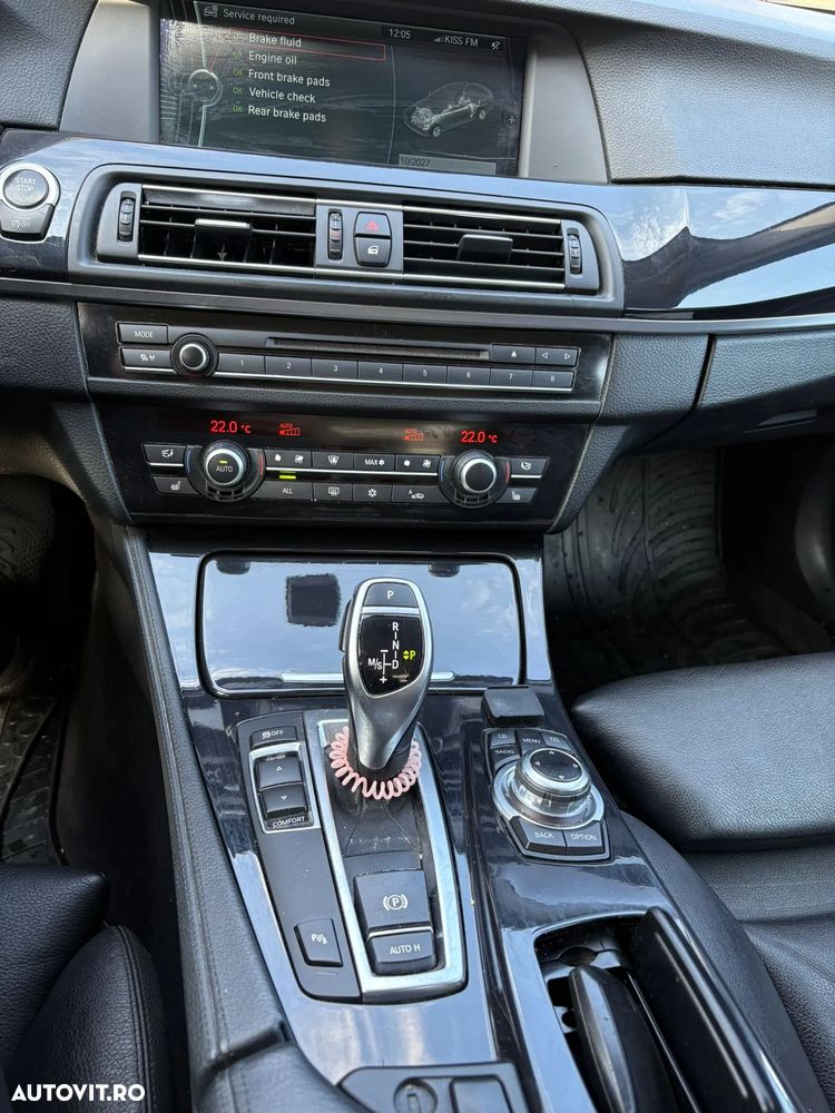 BMW Seria 5 520d - 5