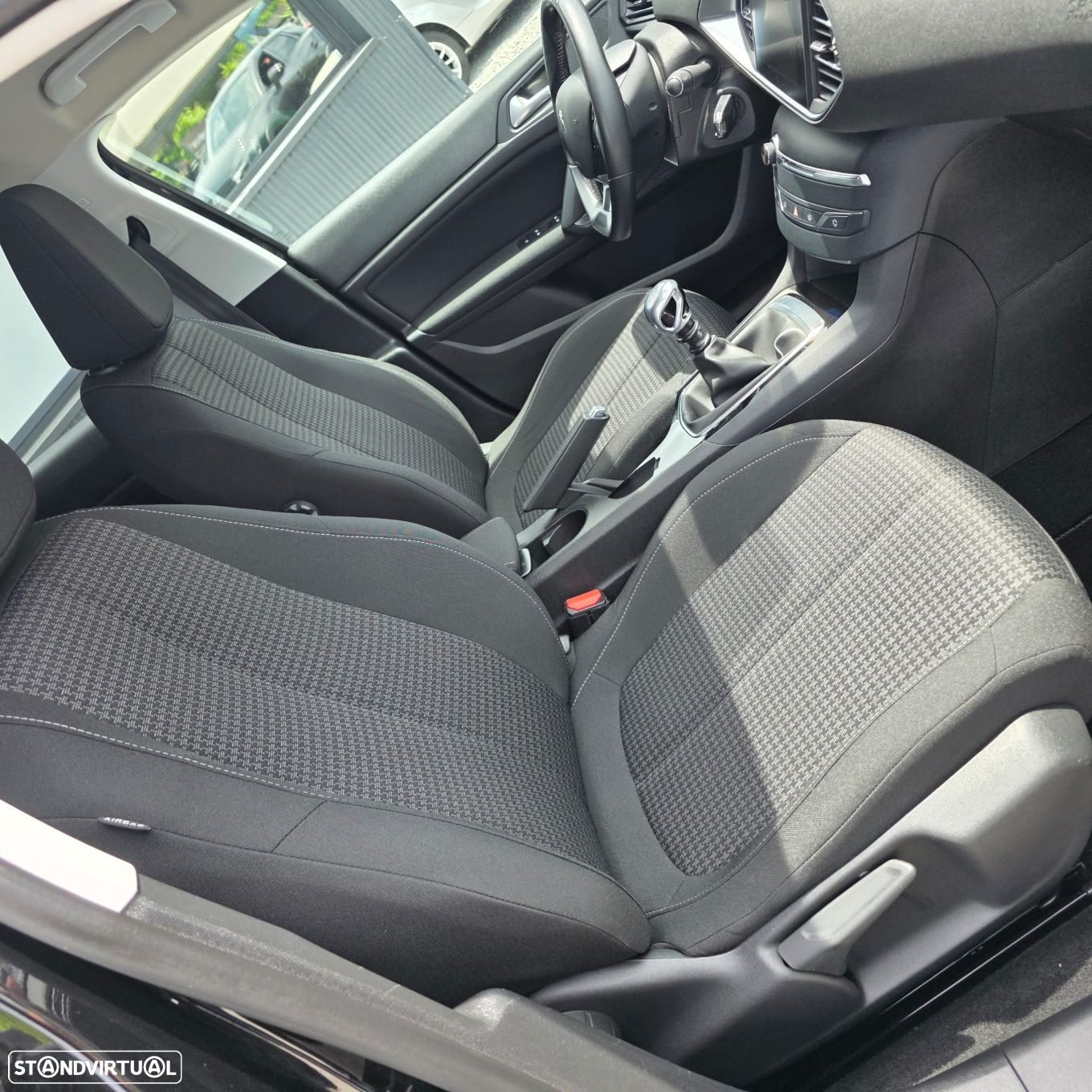 Peugeot 308 SW 1.5 BlueHDi Active - 29