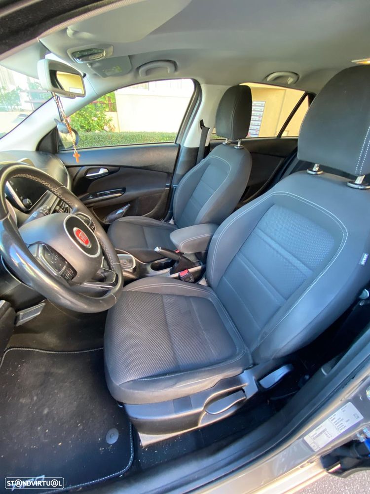 Fiat Tipo Station Wagon 1.6 M-Jet Lounge Tech J17 DCT - 16