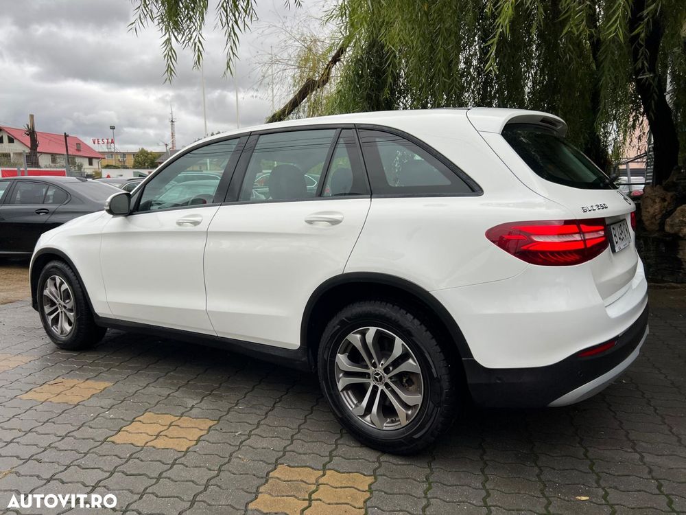 Mercedes-Benz GLC 250 4MATIC - 14