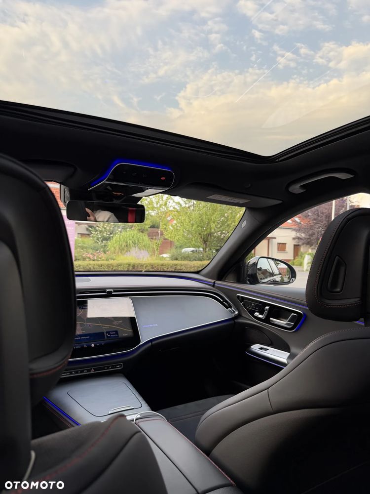 Mercedes-Benz Klasa E AMG 53 4Matic+ AMG SPEEDSHIFT TCT 9G - 16