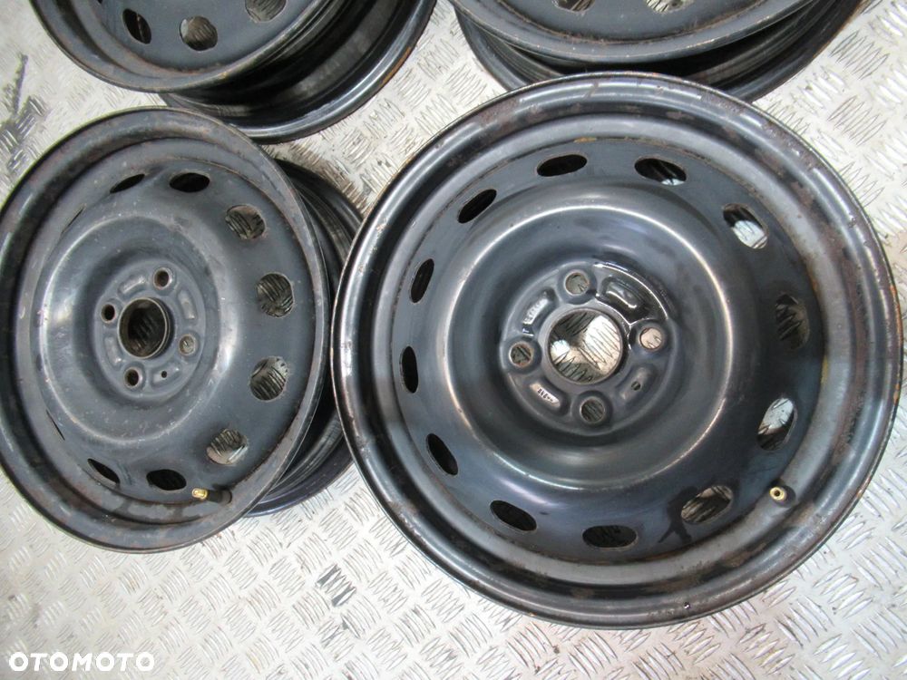 Felgi Hyundai I20 Getz Kia Picanto Rio Stonic 5,5Jx15 et50 4x100 - 3