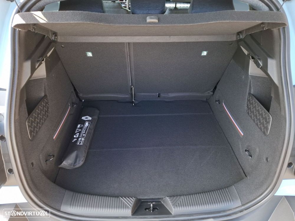 Renault 4 E-Tech 52 kWh Techno Autonomia Conforto - 23