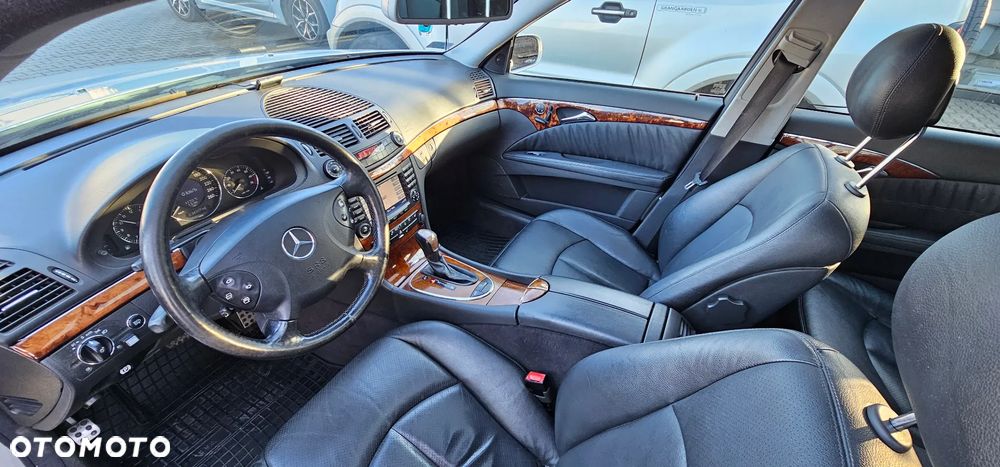 Mercedes-Benz Klasa E 500 4Matic Elegance Sport Edition - 10