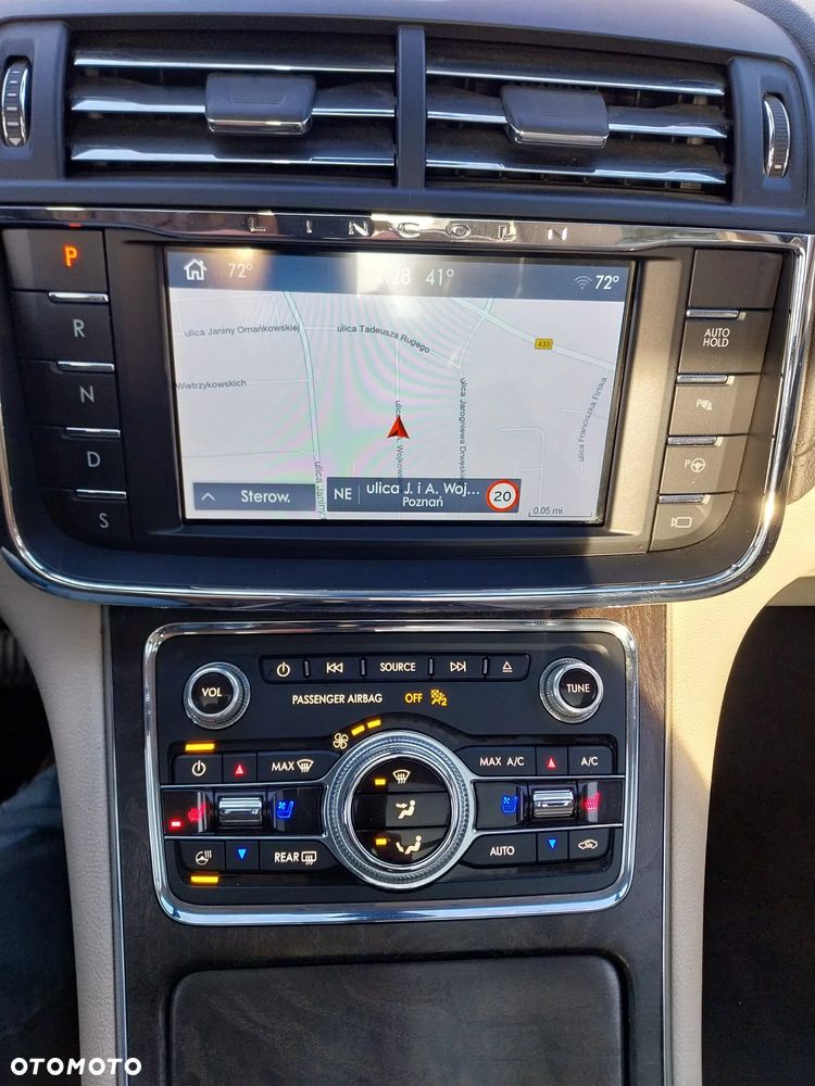 Lincoln Continental - 17