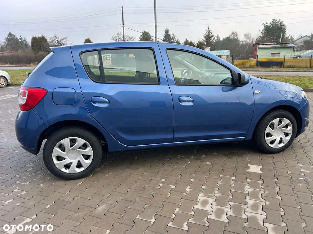 Dacia Sandero 1.2 16V 75 Laureate - 11