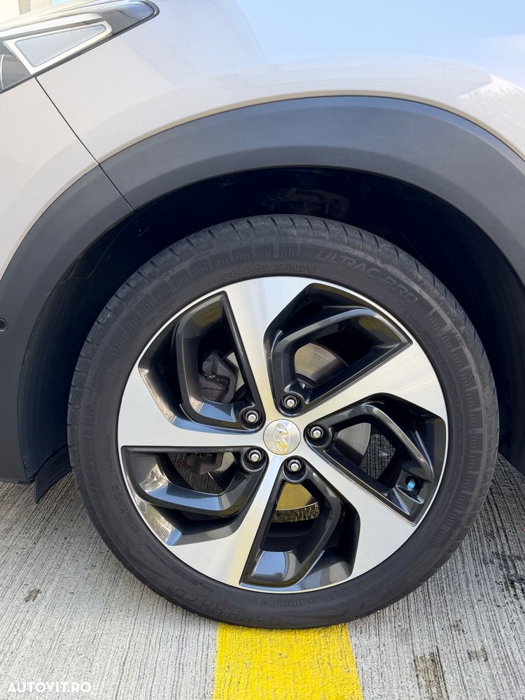 Hyundai Tucson 2.0 CRDI 4WD 8AT Premium - 22