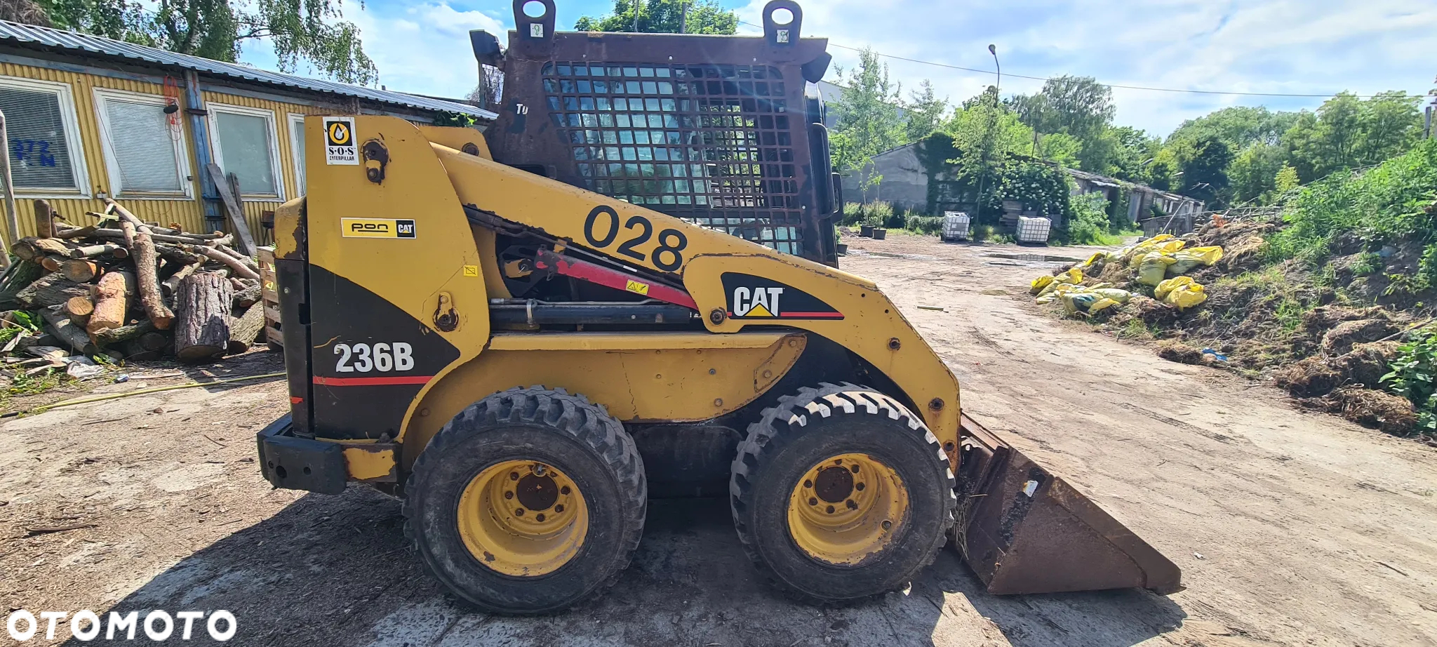 Caterpillar CAT 236B - 3