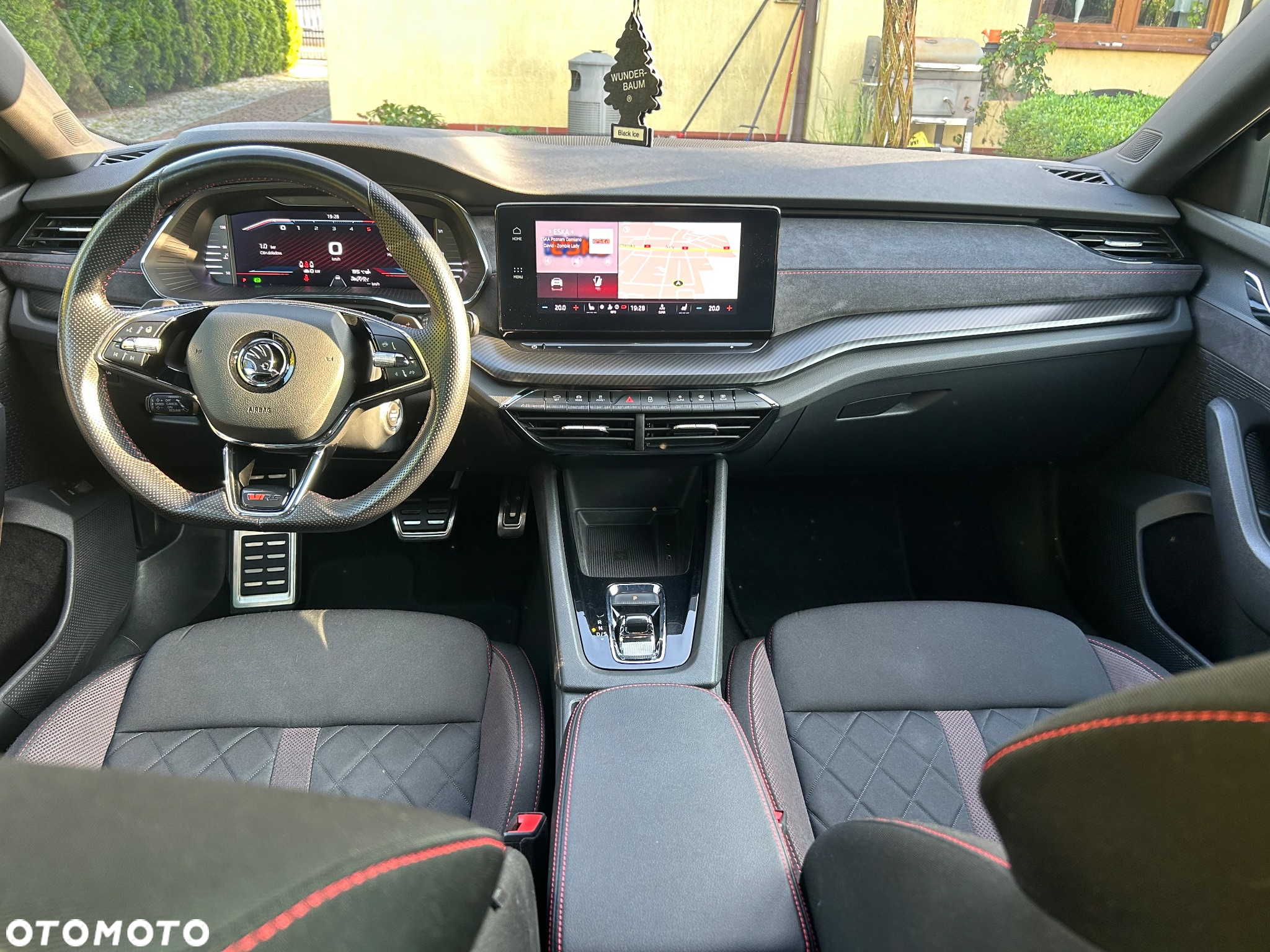 Skoda Octavia 2.0 TDI DSG RS First Edition - 15