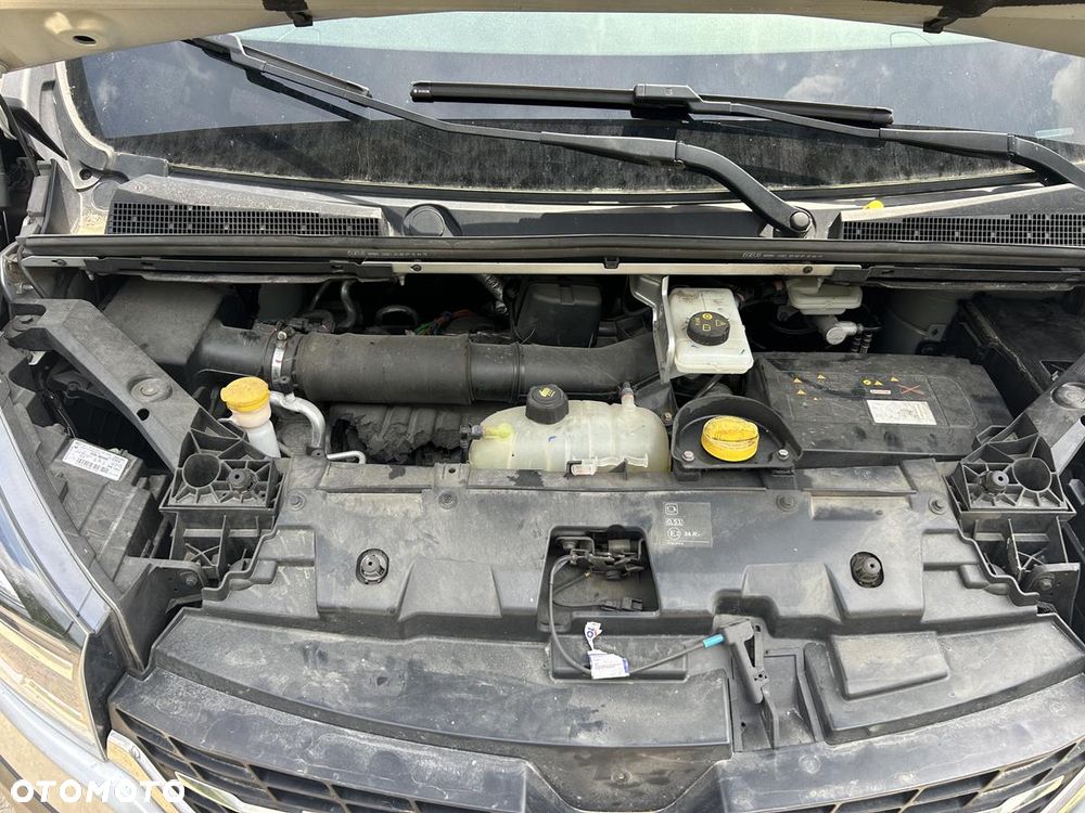 Renault TRAFIC - 11
