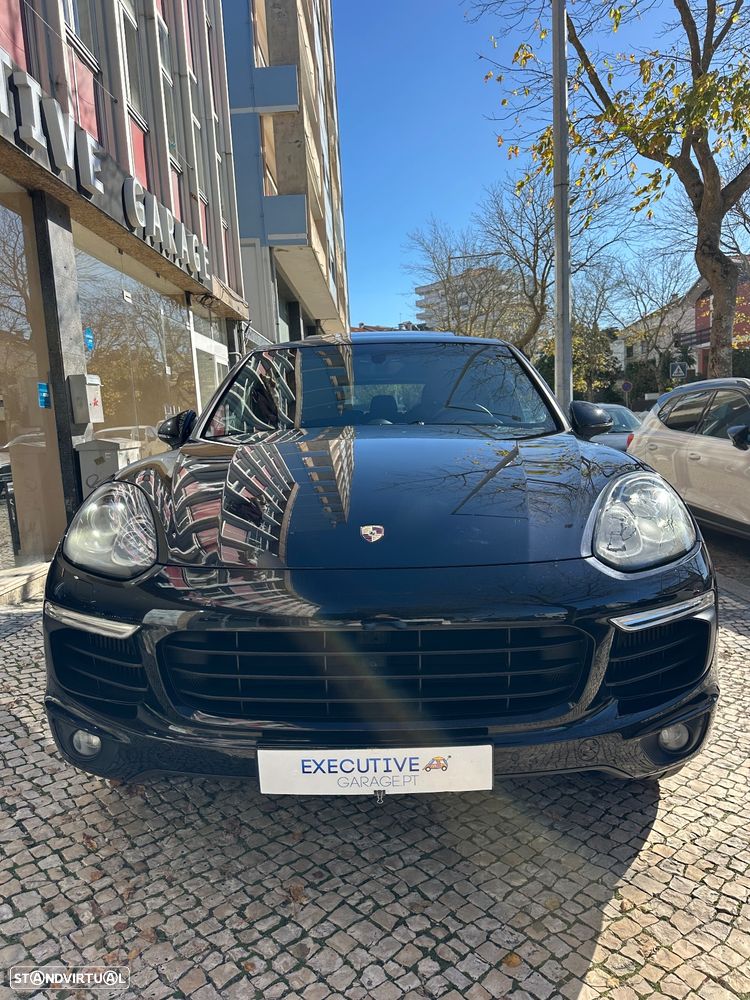 Porsche Cayenne Platinum Edition - 2