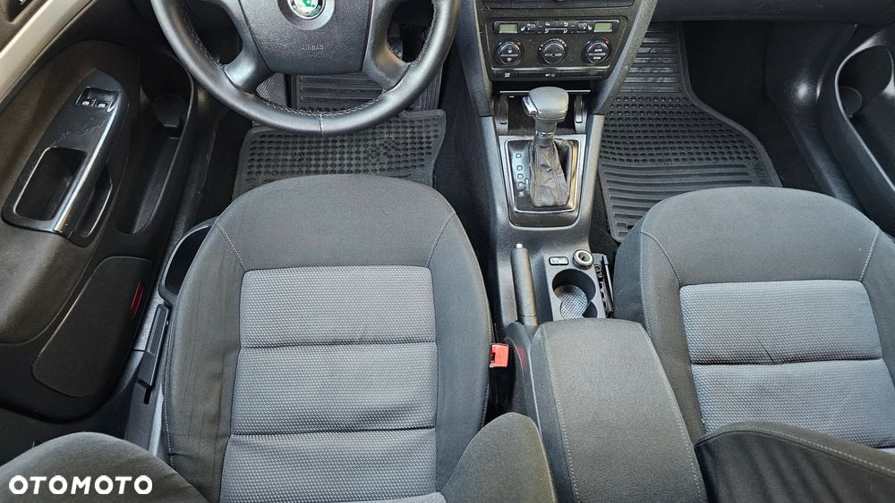 Skoda Octavia 1.6 Automatik Ambiente - 30
