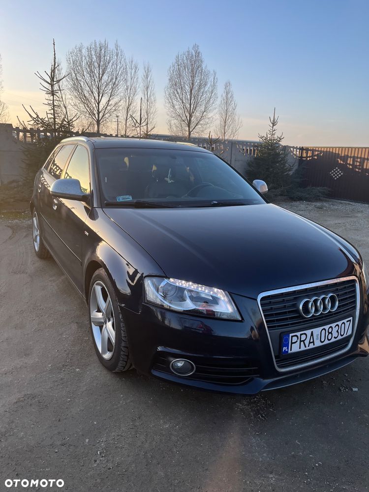 Audi A3 Sportback - 1