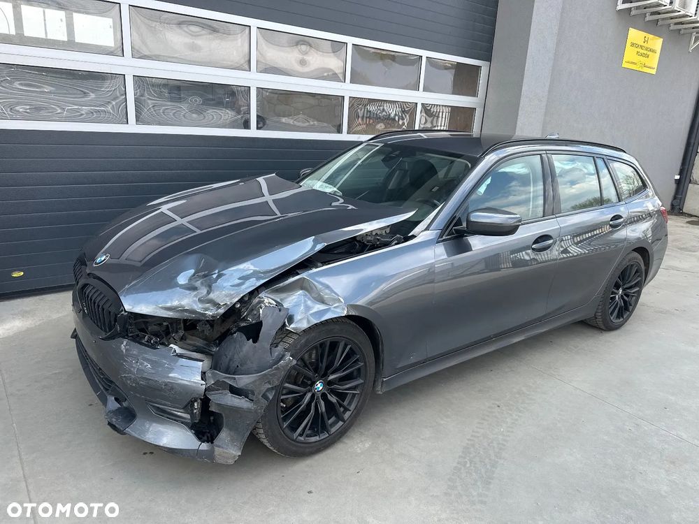 BMW Seria 3 320d Sport Line - 6