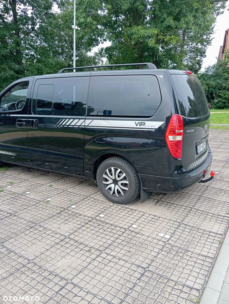 Hyundai H-1 Starex - 3