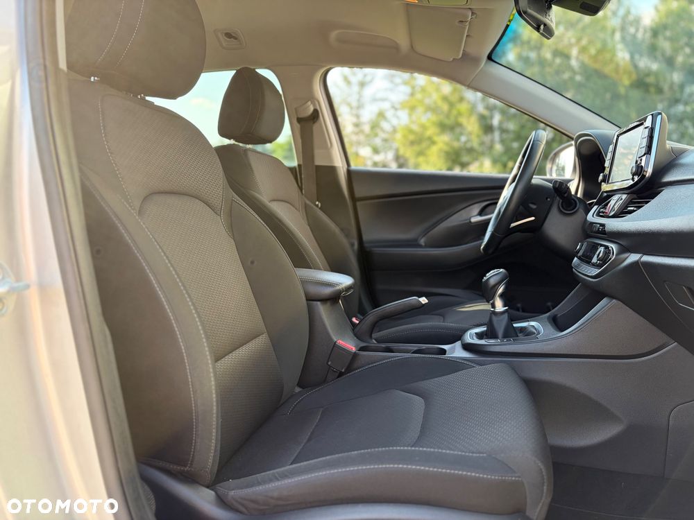 Hyundai i30 1.4 T-GDI Classic + - 29