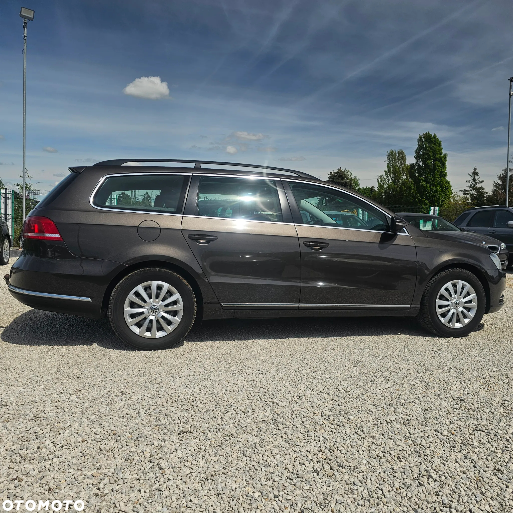 Volkswagen Passat - 9