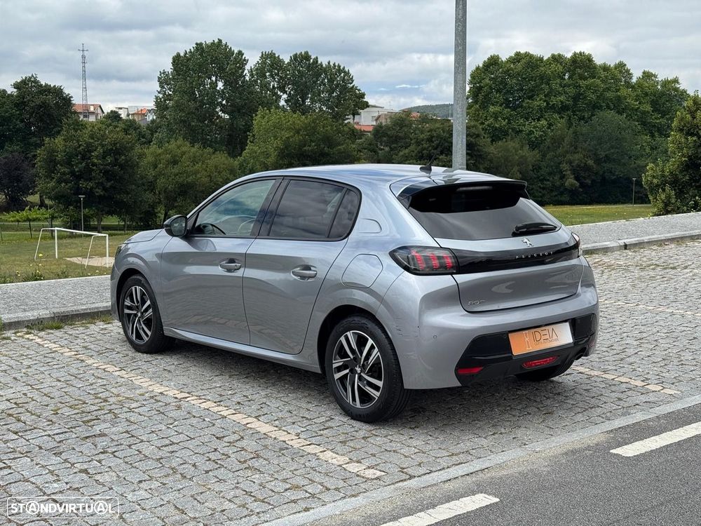 Peugeot 208 - 6