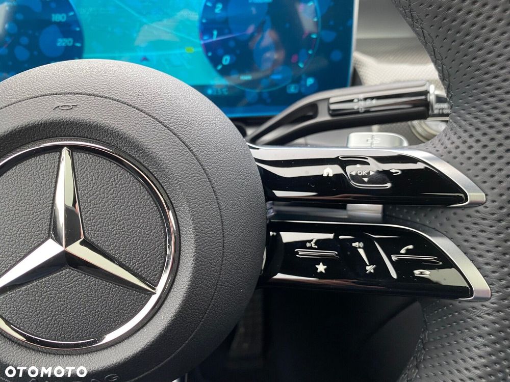 Mercedes-Benz GLC - 14