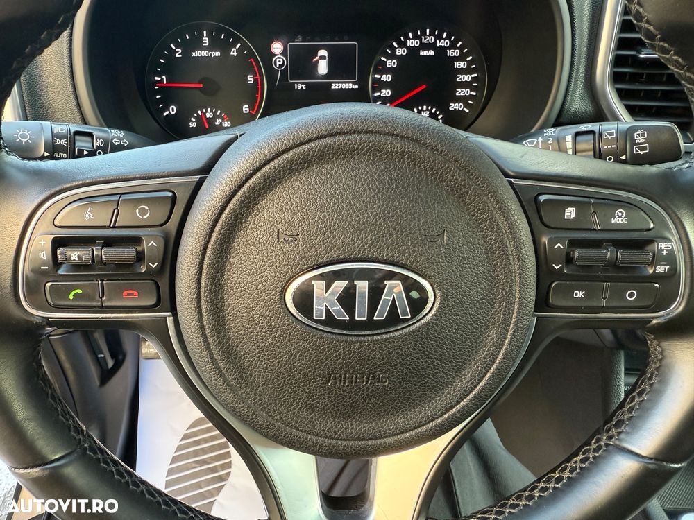 Kia Sportage 1.7 CRDI 2WD ISG Aut. Spirit - 17