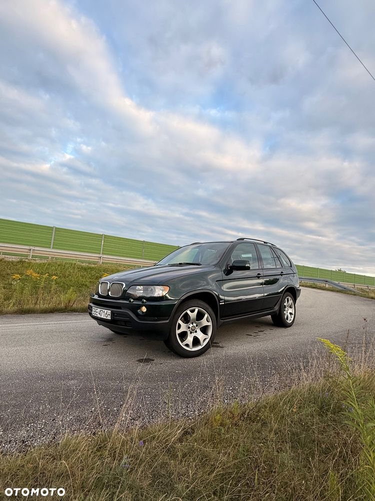 BMW X5 4.4i - 2