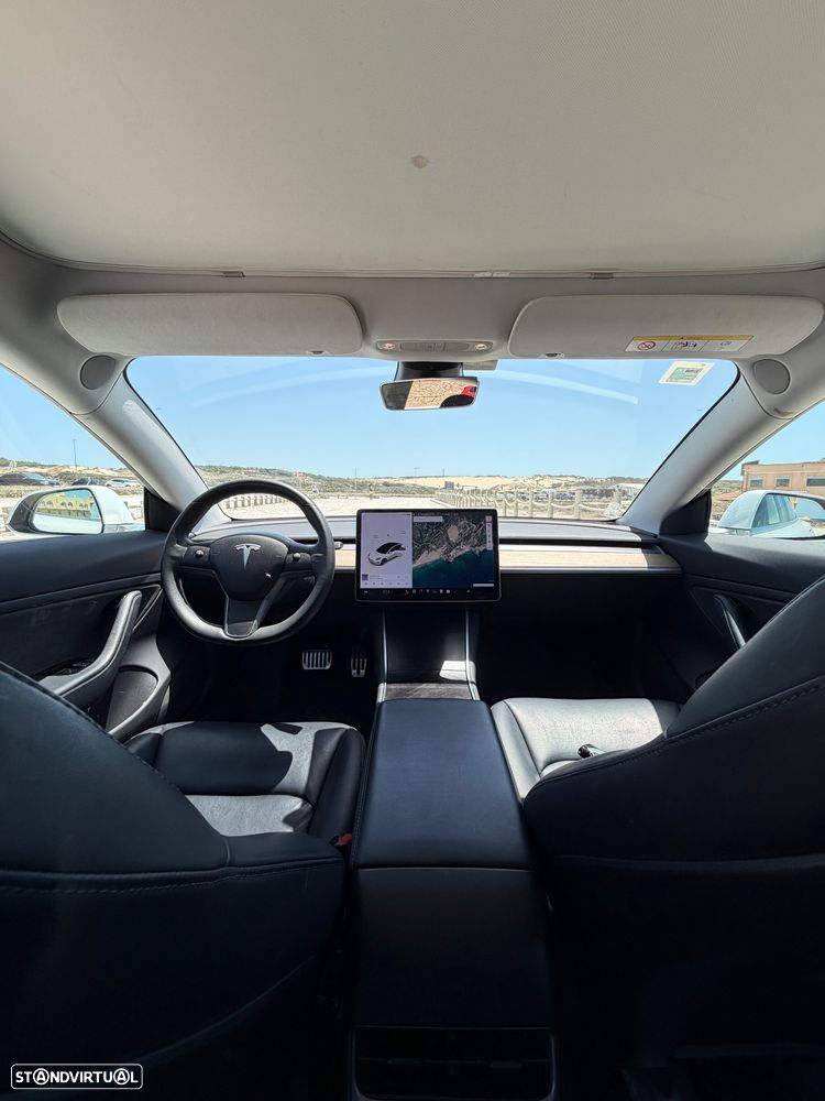 Tesla Model 3 - 6