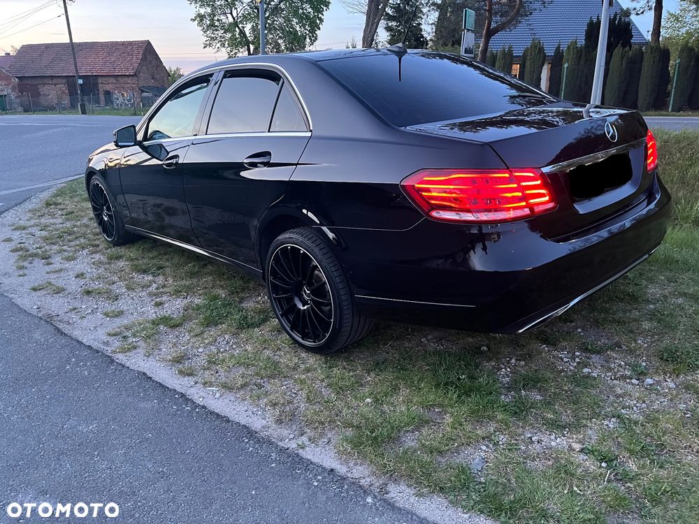 Mercedes-Benz Klasa E 220 BlueTEC 4Matic 7G-TRONIC - 10