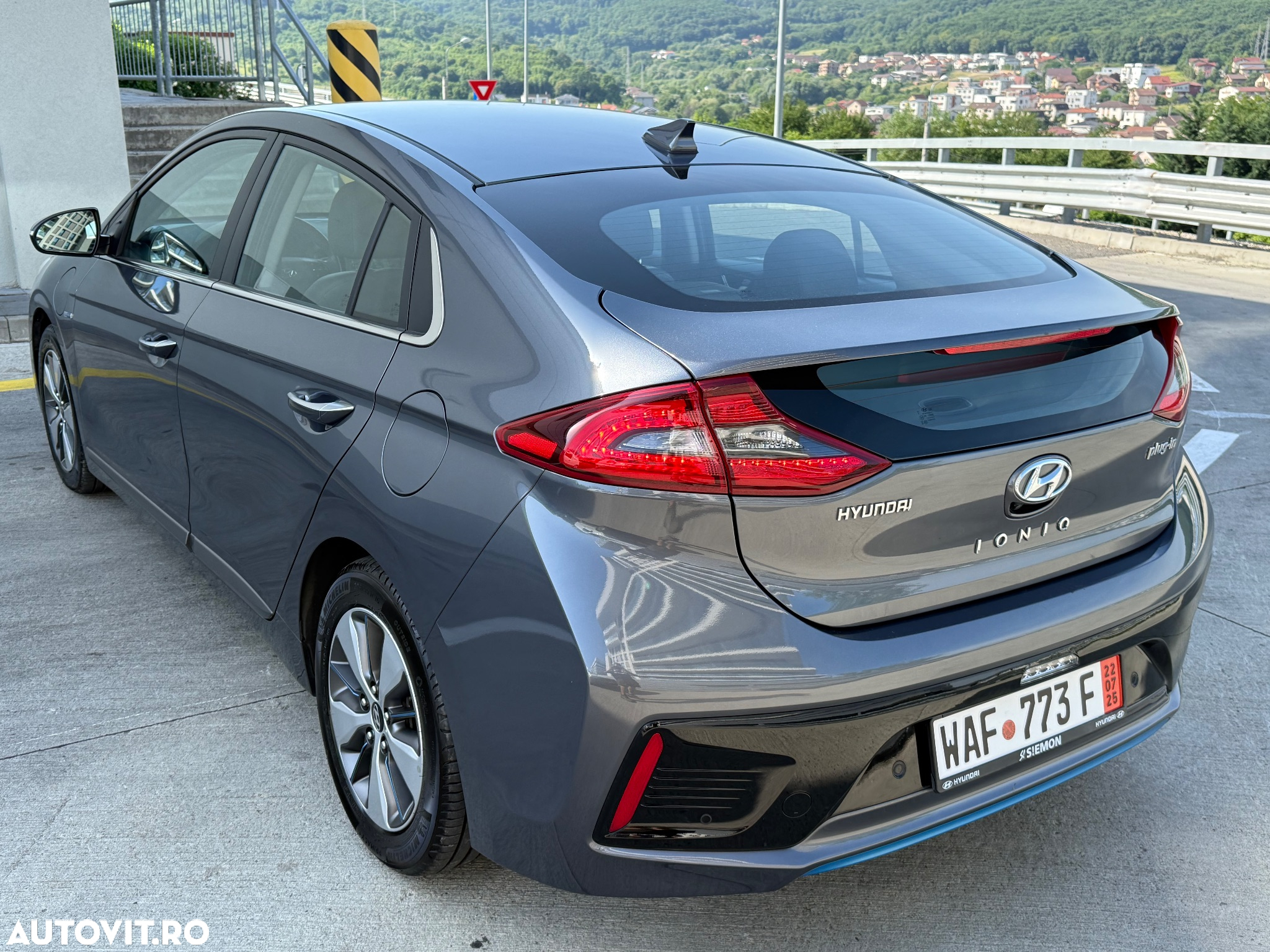 Hyundai IONIQ Plug-In Hybrid 1.6 141CP Exclusive - 3