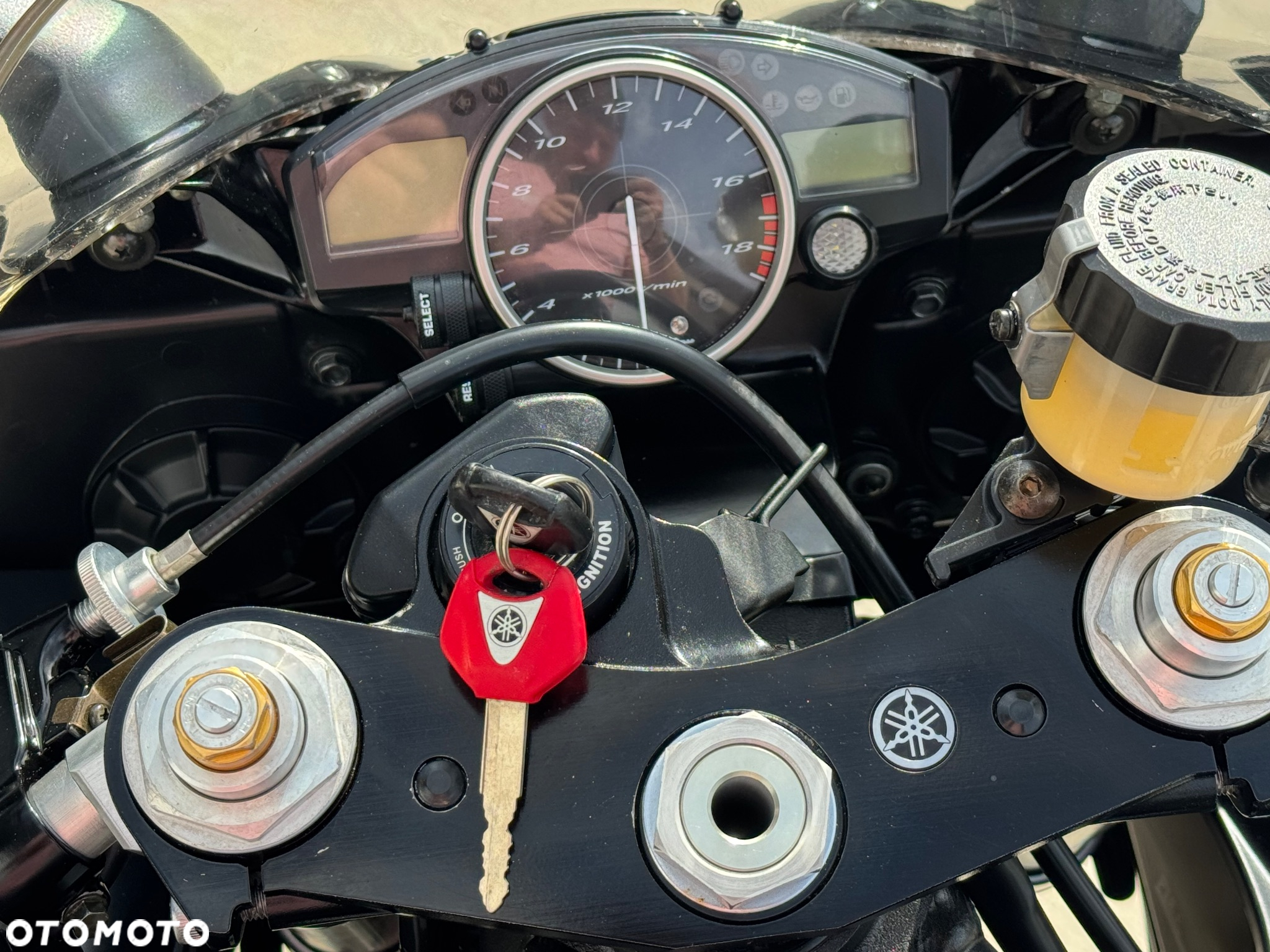 Yamaha YZF - 16