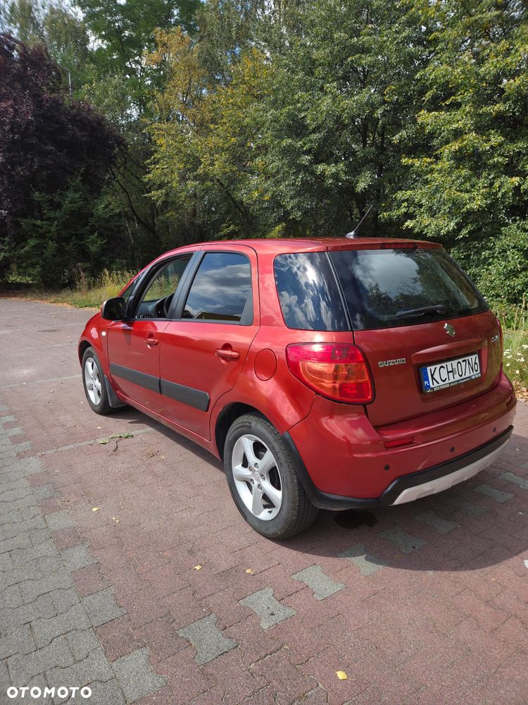Suzuki SX4 1.6 GS / Premium - 3