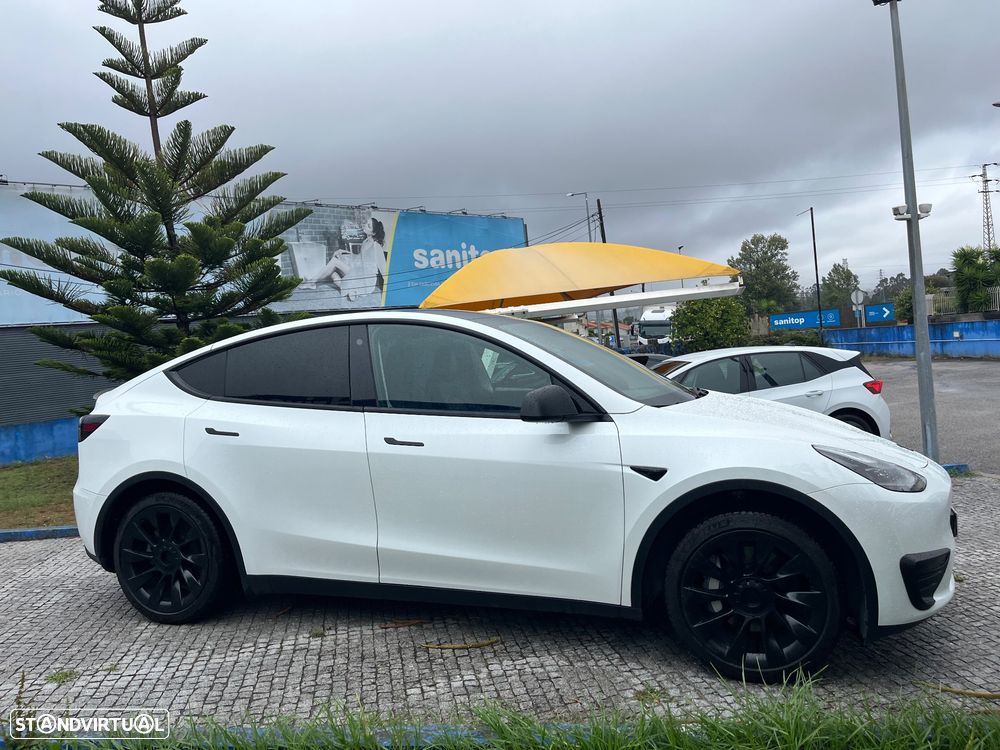 Tesla Model Y Standard - 4