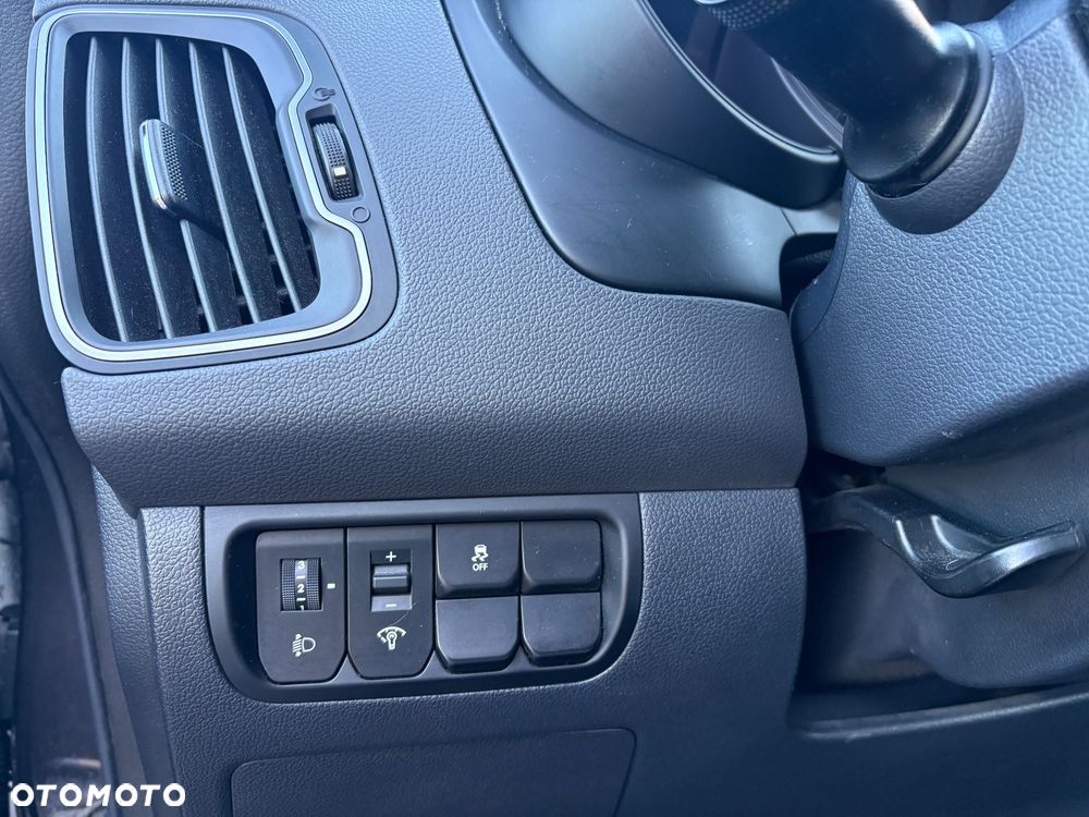 Kia Rio 1.2 L - 19
