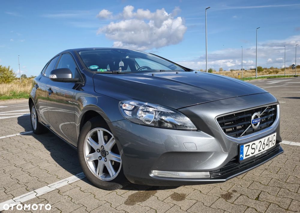 Volvo V40